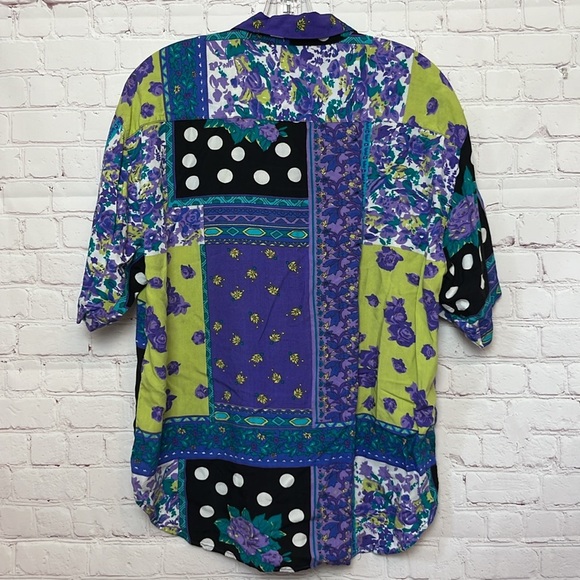 Vintage Take Away Printed Short Sleeve Button Down Blouse - Picture 7 of 10